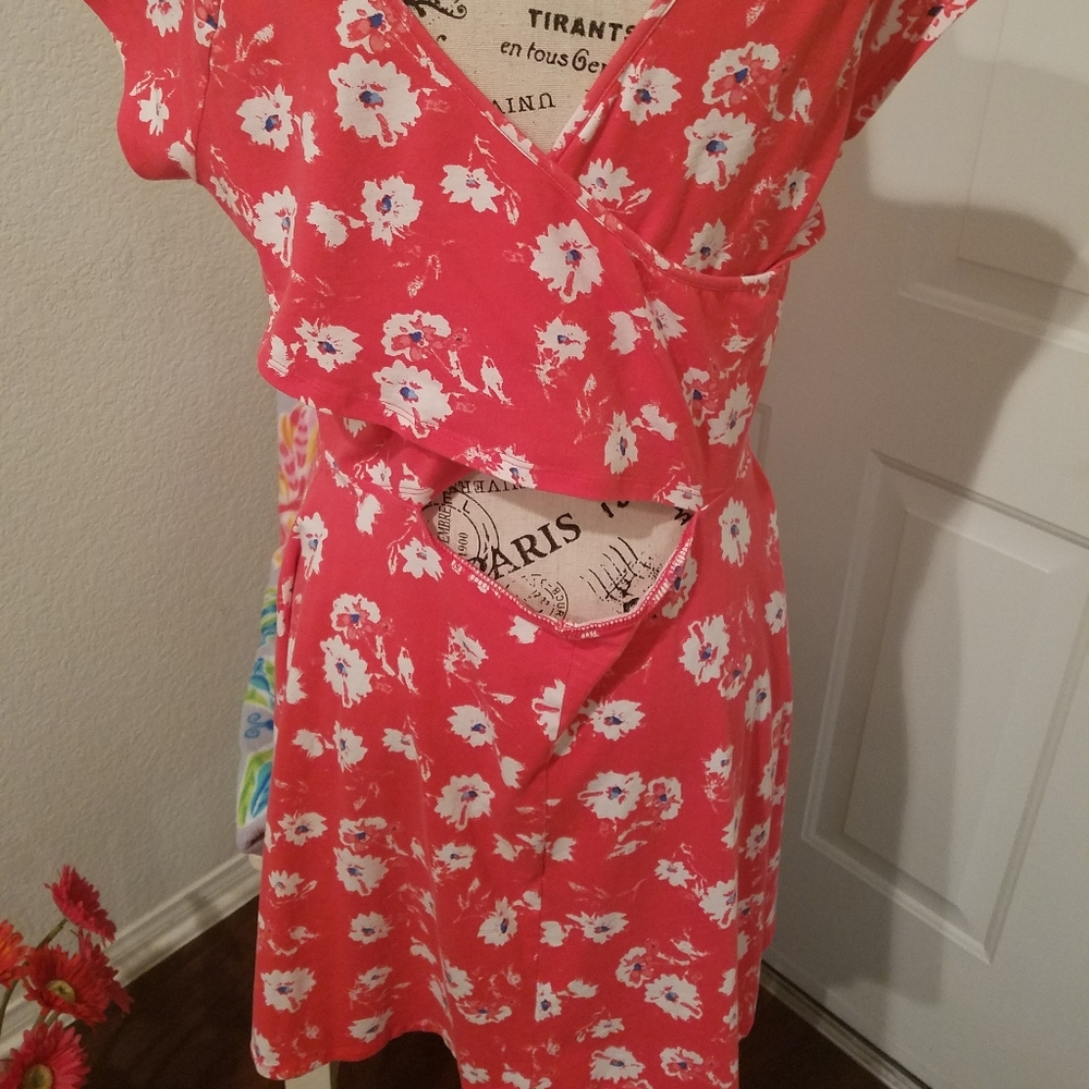 Dress - Picture 4 of 5